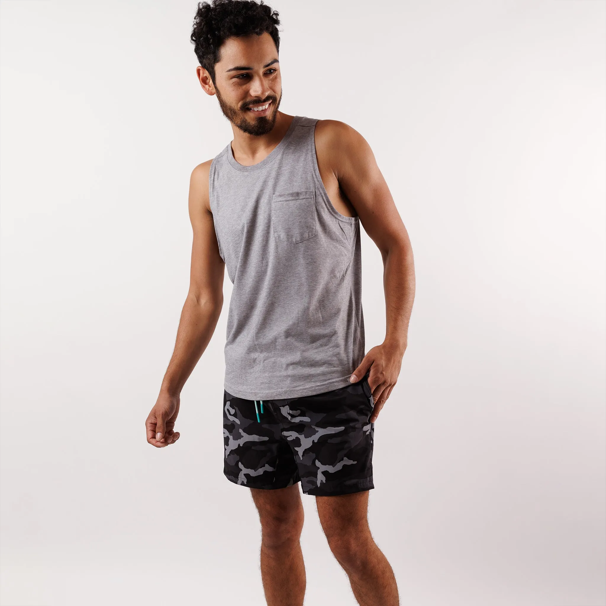 Momentum Short in Black Camo